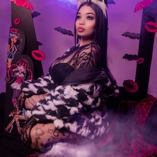 Model - LilyFoxx findom