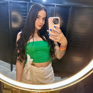 Model - Martina Evans cei