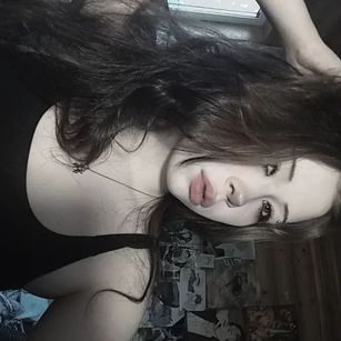 Model - AlineBlay cute