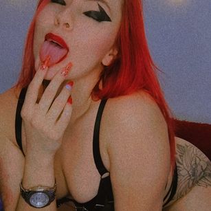 Model - BiancaLuxor Footfetish