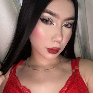 Model - BellaDalthon submissive