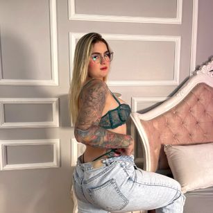 Model - Amy Angel dirtytalk