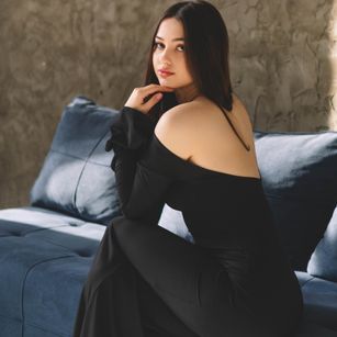 Model - ChristinaMilk tits