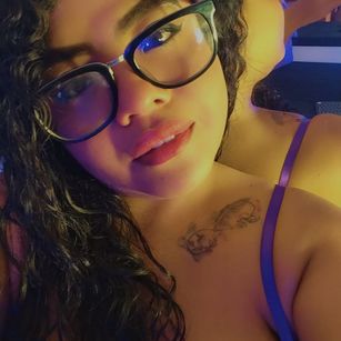 Model - Destinysiins tits