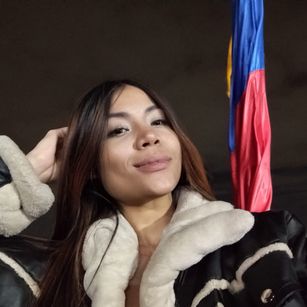 Model - SteffyMiller squirt