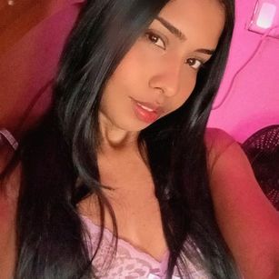 Model - Nahomi Jaspe feet