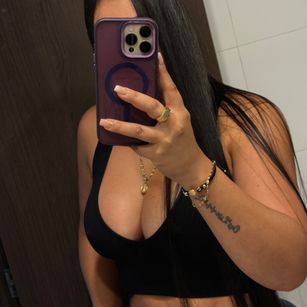 Model - Lucy Spencer saliva