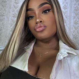 Model - Tianah Glow Latina