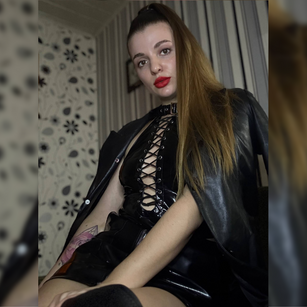 Model - CherryAnn findom