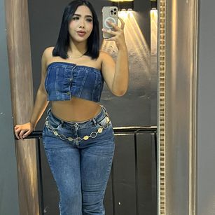 Model - Hilary Queen anal