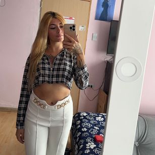 Model - Marilyn_moon c2c