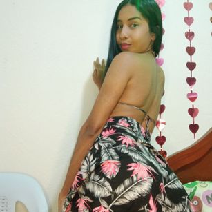 Model - Nahomi Jaspe Anal