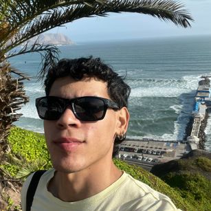 Model - Poysonsam Hot