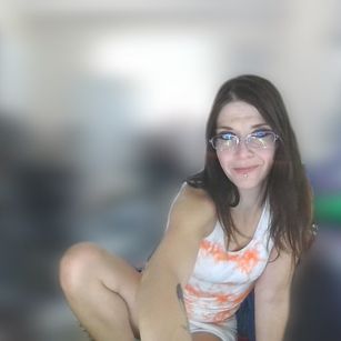 Model - MysticAlice Sexylegs