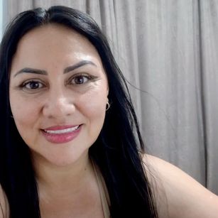 Model - evaroose colombian