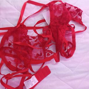 Model - Kiira sandov hairy