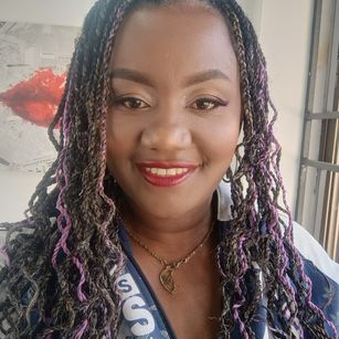 Model - EmmaBrant feet