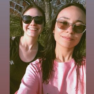 Model - EmillyAndJade humillacin