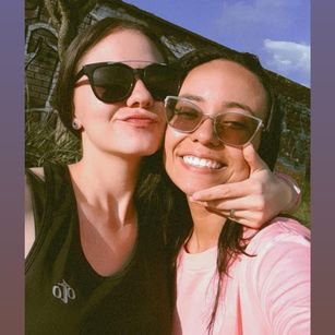 Model - EmillyAndJade fastresponse