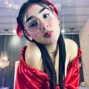 Model - Violet Blaze squirt