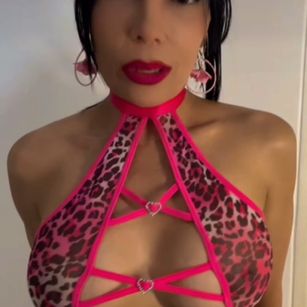 Model - Kathiana Lopez ANAL