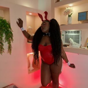 Model - Nany Moreno curvy