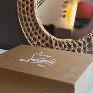 Model - MelanyaQuin leather