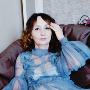 Model - AnnieHeels stockings