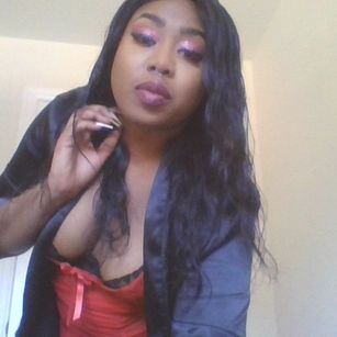 Model - Olivia Gates hot