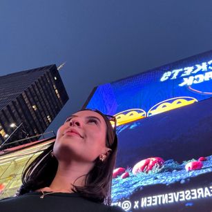 Model - Luna Carter Submissive