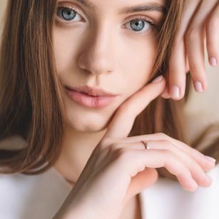 Model - Erica Veil legs