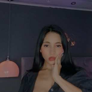 Model - Noa Dream squirt