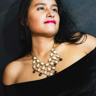 Model - amelie_cam wailing