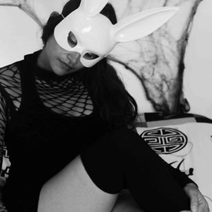 Model - amelie_cam mature