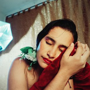 Model - amelie_cam wailing