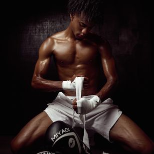 Model - AaronCruz BDSM