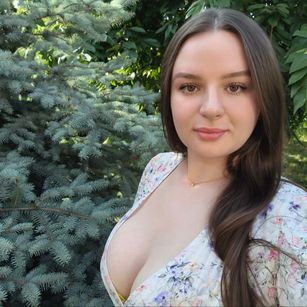 Model - EnchantingLuna dancing