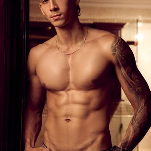 Model - OliverBennet LOVENSE