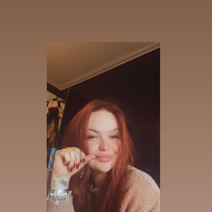 Model - Cherry Tee Red