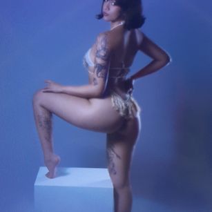 Model - Athenea Skype BIGASS