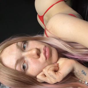 Model - Bunny blowjob