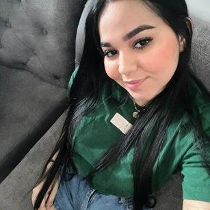 Model - EstrellaDorada PRETTY