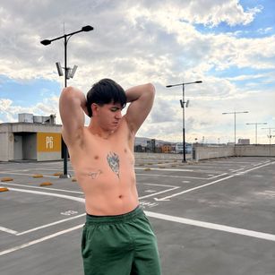 Model - Bayron fetish