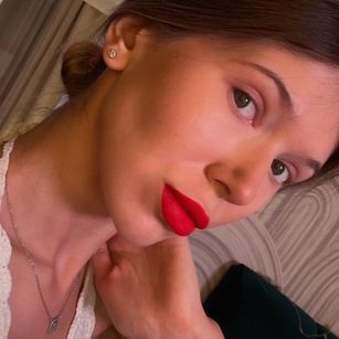 Model - Vivian Evans cei