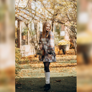 Model - ladyred18 smile