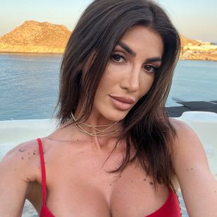 Model - Amelie Knight fetish