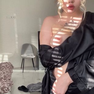 Model - AriStorme roleplay