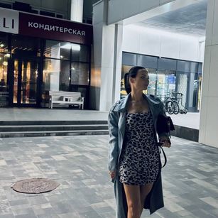 Model - MonParis_Dream striptease