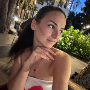 Model - MonParis_Dream legs