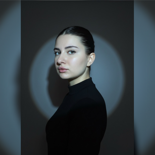 Model - WildPollina Brunette